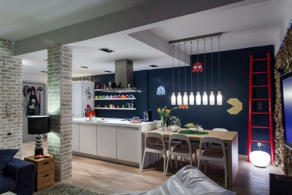 Super Heroes Apartment Солун Екстериор снимка