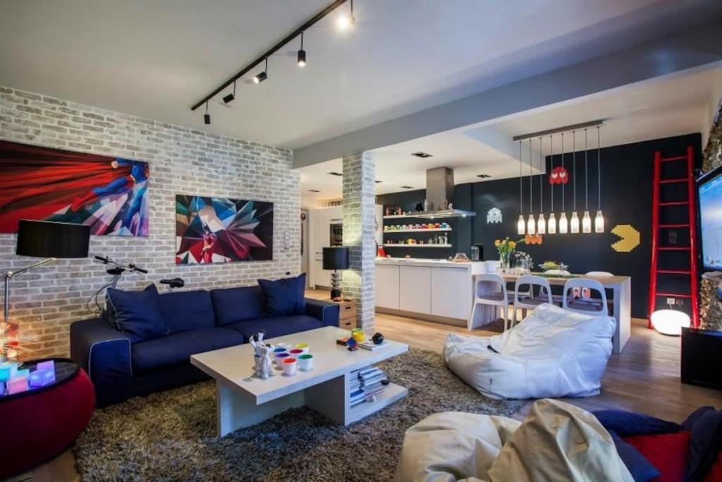 Super Heroes Apartment Солун Екстериор снимка